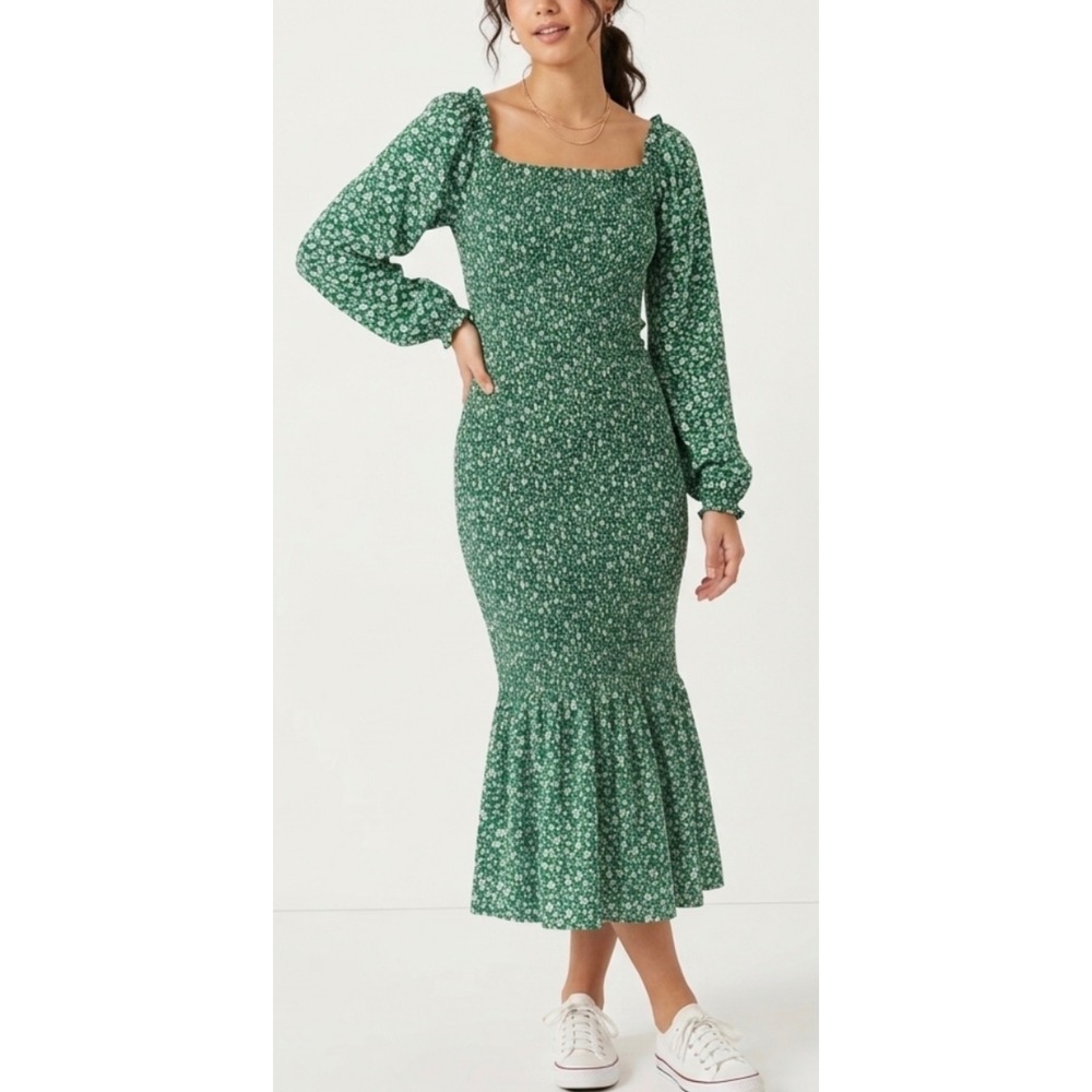 NWOT Green Floral Smocked Midi Dress Square Neck Puff Sleeve Cottagecore Size M